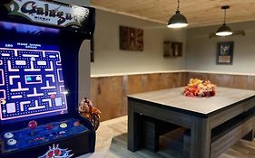 Moonshine Manor-Pets Ok-W/D-Pool Table-Arcade-Hot Tub